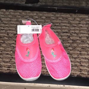 Old Navy Girls Water Socks